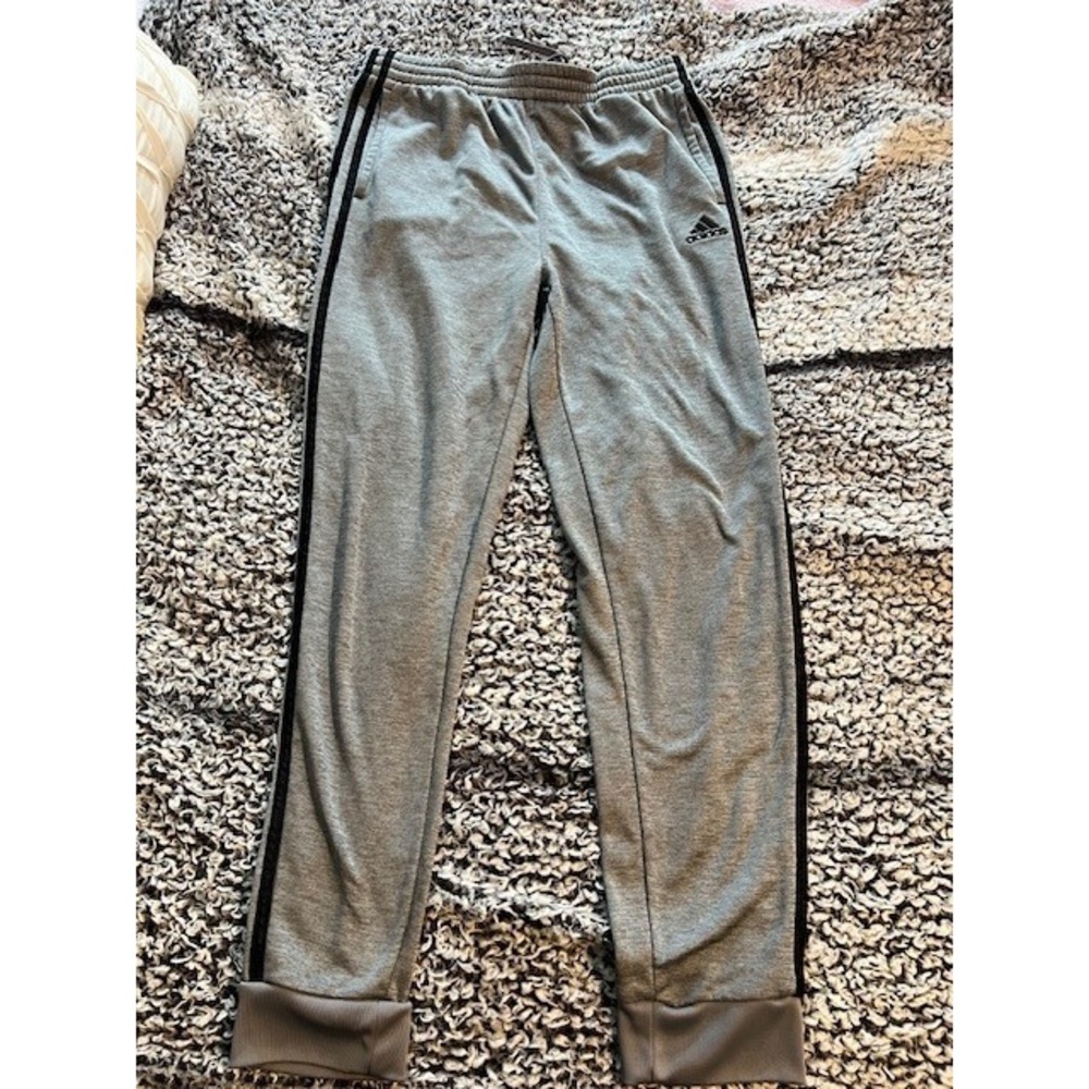 Youth Adidas Gray Sweatpants Size XL‎